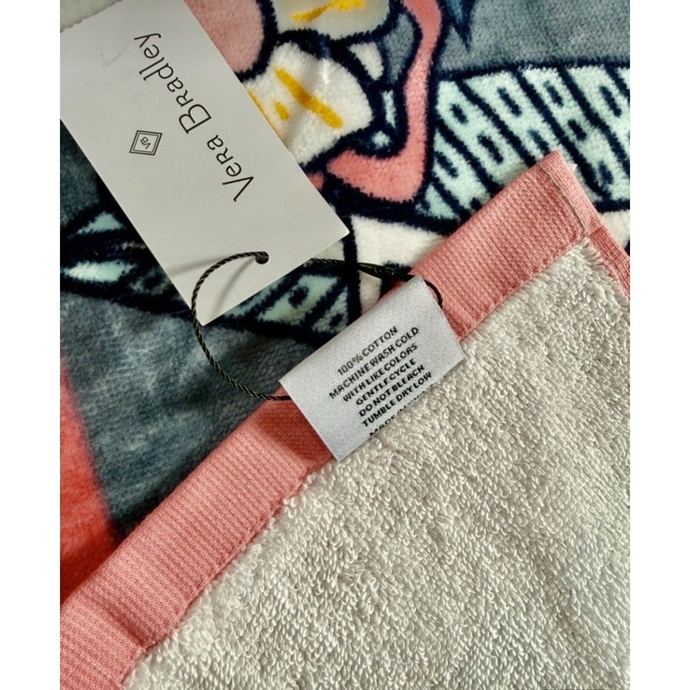 Vera Bradley Beach Towel Tropical Evening Floral Print NEW WITH TAGS Oversized - Picture 3 of 3